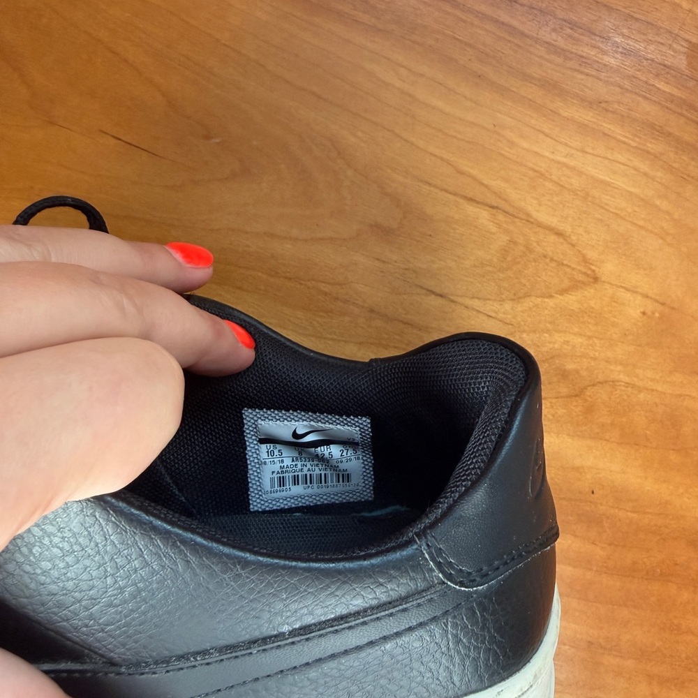 Women’s Nike Air Force 1s - Picture 4 of 4